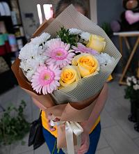Букет цветов из:  Герберы, Розы и Хризантемы в Бавтугае