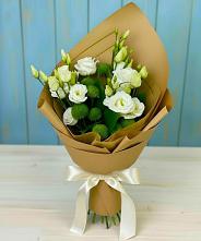 Букет цветов из:  Хризантемы и Лизиантусы в Бавтугае