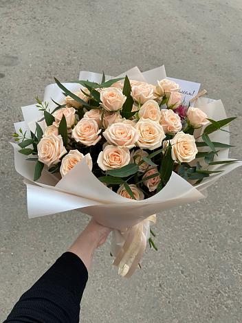 Букет Кремовые розы Латте в Бавтугае