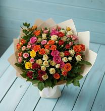 Букет Микс из разноцветных кустовых роз в Бавтугае
